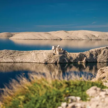 펜션 Awesome In Pag With Wifi 파그