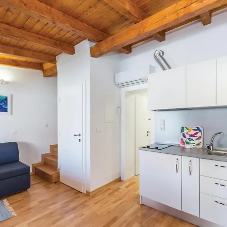 Дом отдыха Awesome In Pag With Wifi